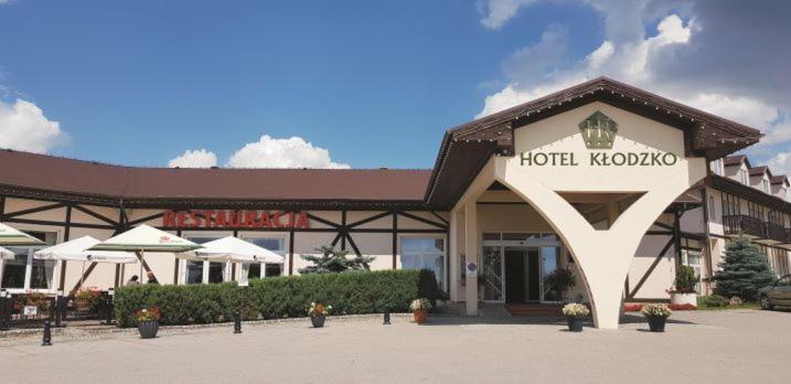 Hotel Metro 쿠드즈코 외부 사진